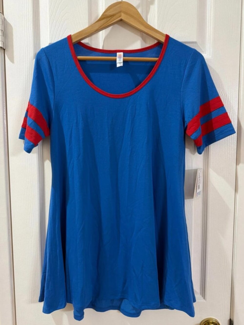 LuLaRoe Blue Perfect T - Small (NWT)